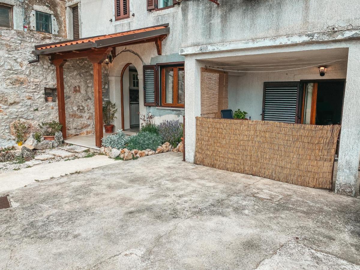 Holiday Home Istra Plomin Exterior foto